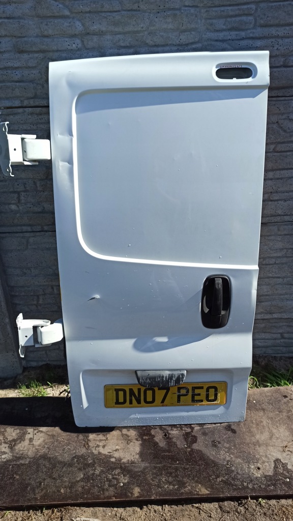 фото №1, Дверь левая задняя trafic vivaro primastar 01-14