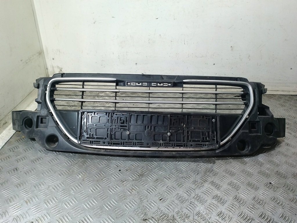 фото №1, Решётка радиатора решётка радиатора решётка радиатора peugeot 301