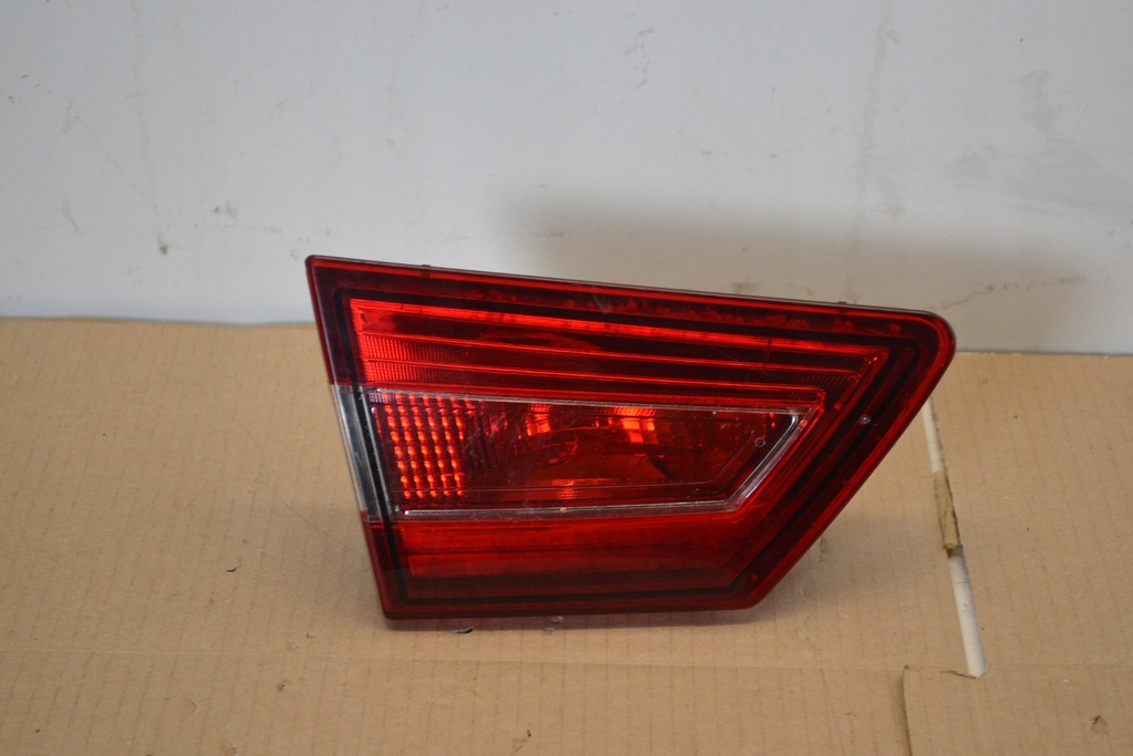 фото №1, Renault clio iv лампа w крышка задняя левая правая