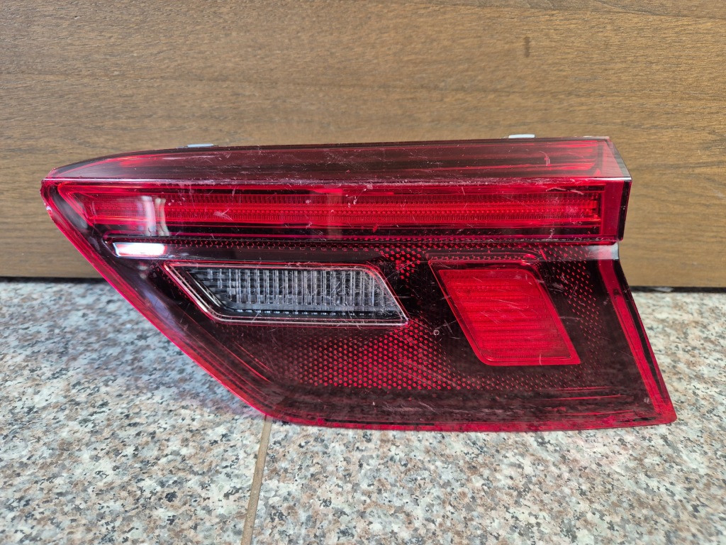 фото №1, Лампа правая задняя vw tiguan 5na