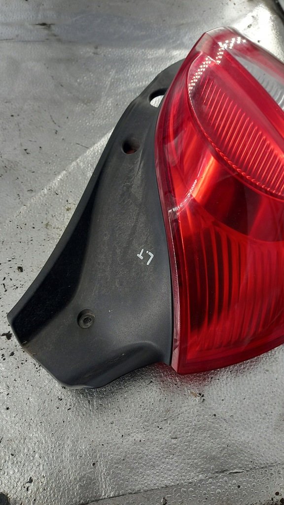 фото №2, Лампа левая задняя renault clio 1.2b iii 07r