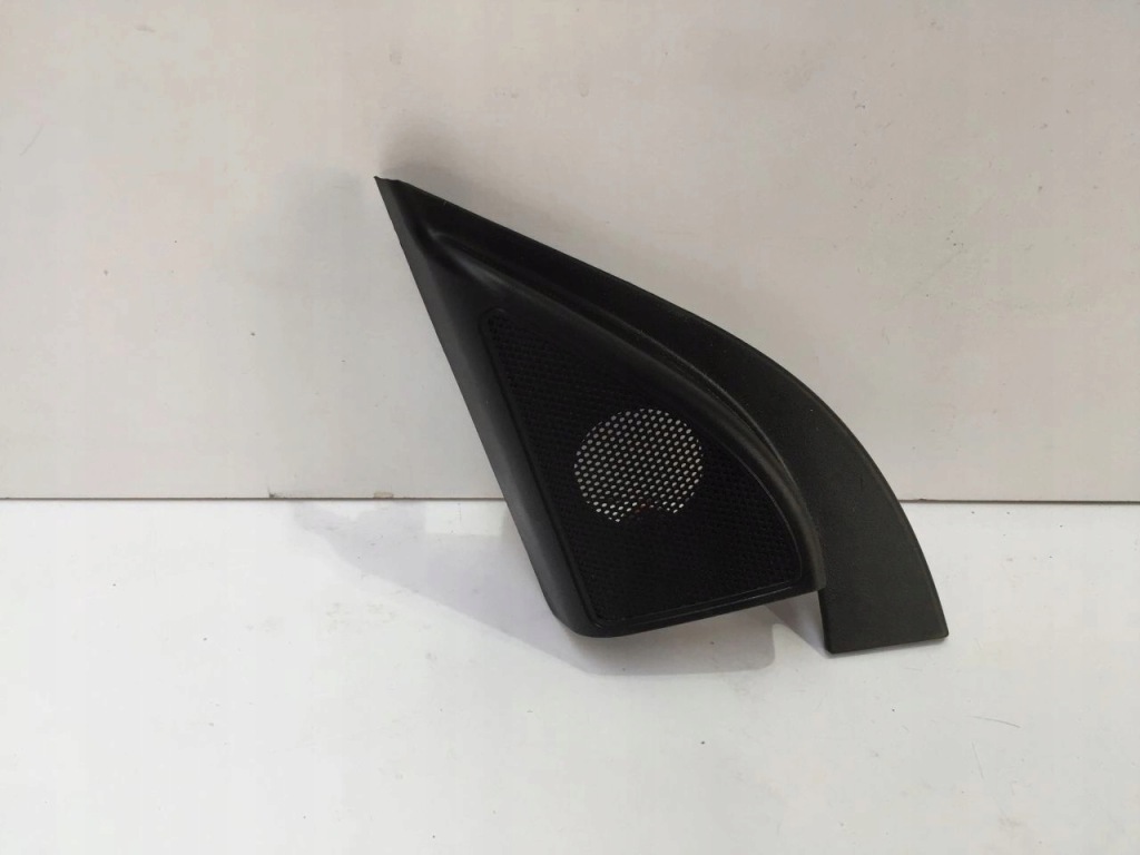 фото №1, Kia stonic 2020 треугольник заглушка внутренняя дверь перед левая 87650-h9010