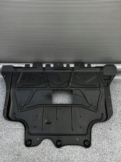 фото №1, Плита pod двигун audi rsq3 83a