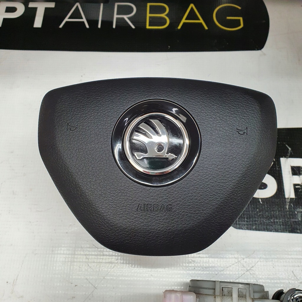 фото №6, Skoda scala приборная панель консоль org подушки безопасности ремни подушка безопасности