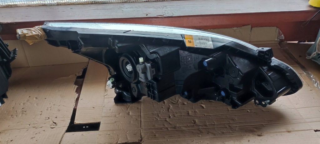 фото №8, Лампа перед nissan e-nv200