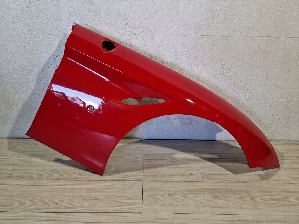 фото №1, Ferrari california t крила правий перед передній