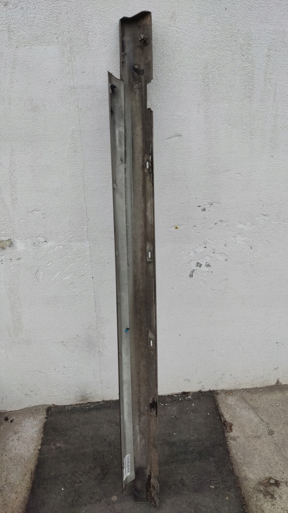 Ford focus mk4 порог накладка порог правый  st line в Украине