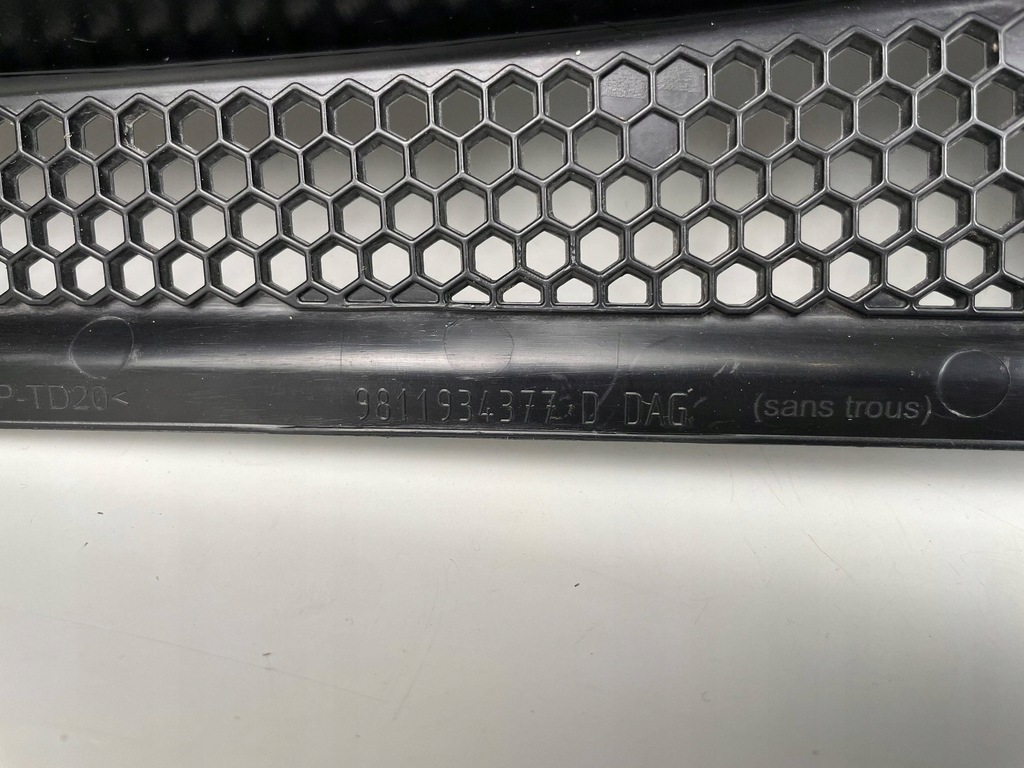 фото №12, Citroen c3 2018 жабо передние