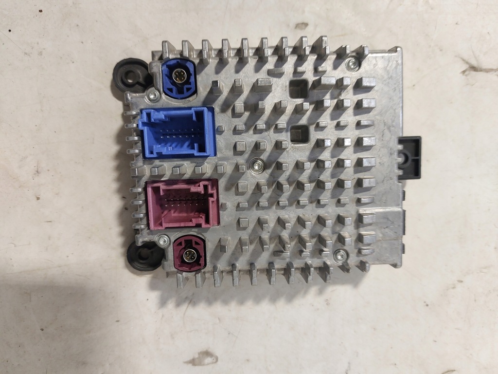 фото №1, Блок управления мультимедийный mercedes w223 eu