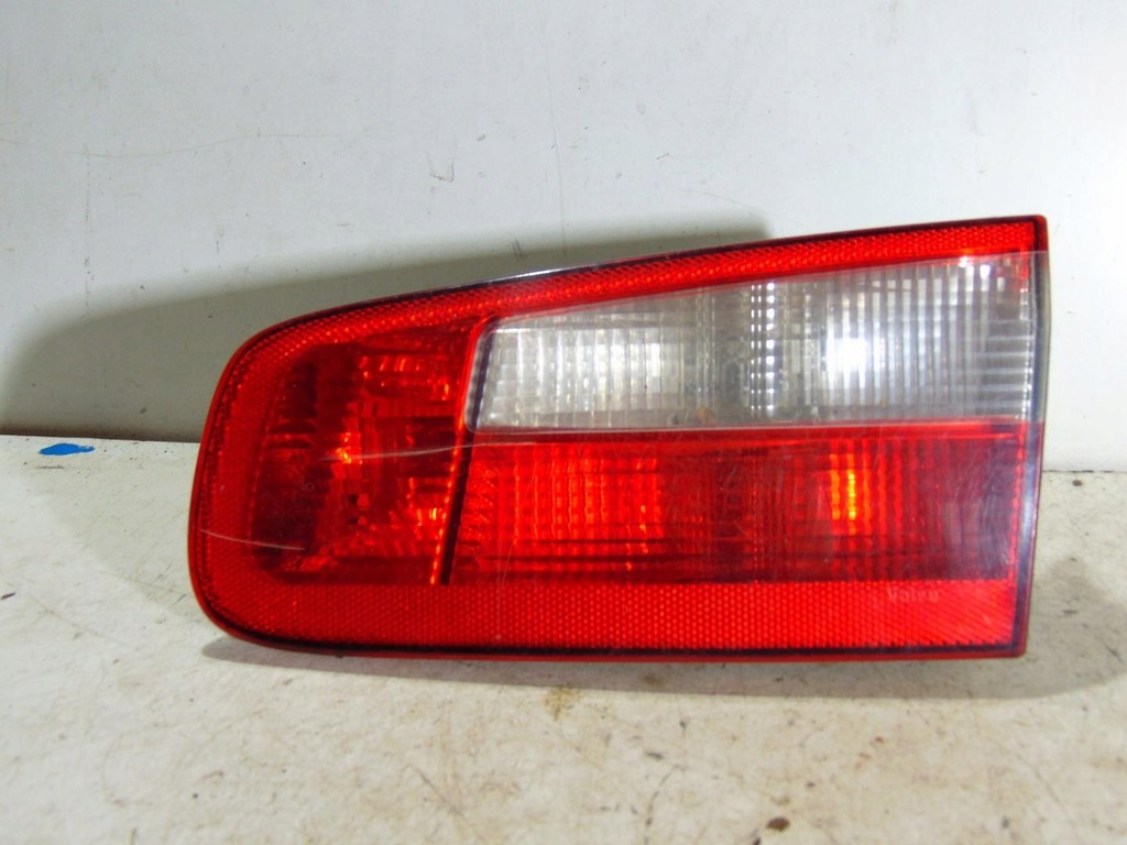 фото №1, Лампа права задня задня кришки renault laguna ii