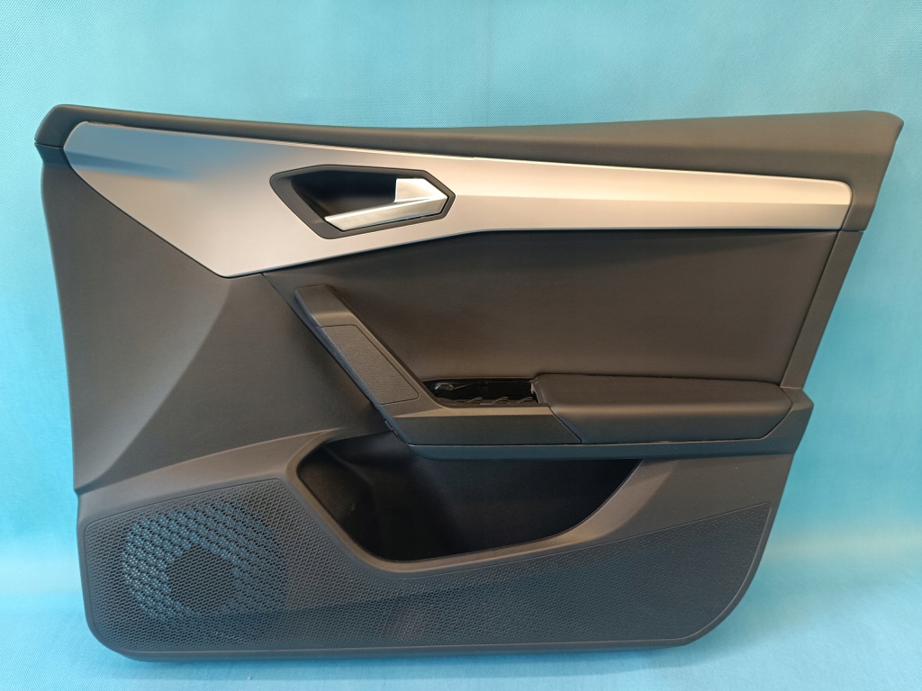 фото №1, Seat leon 4 iv fr combi 2.0 tdi 2021 r обивка обшивка дверь правый перед