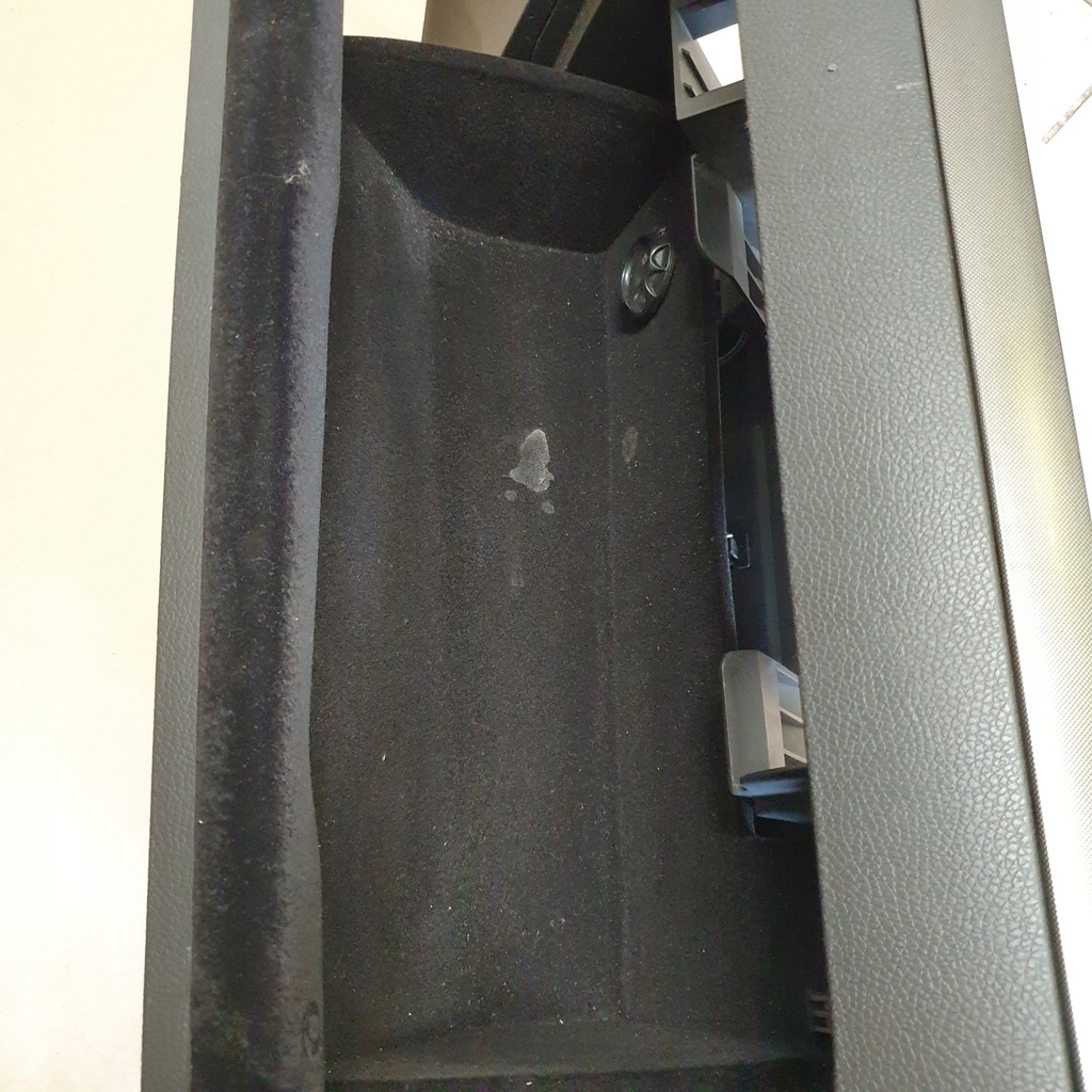 фото №8, Бардачок пасажира консолі чорний vw golf v 1k оригінальний номер eu