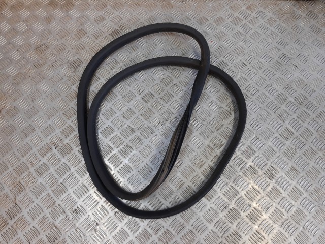 фото №1, Renault clio iv kombi прокладка задняя правая