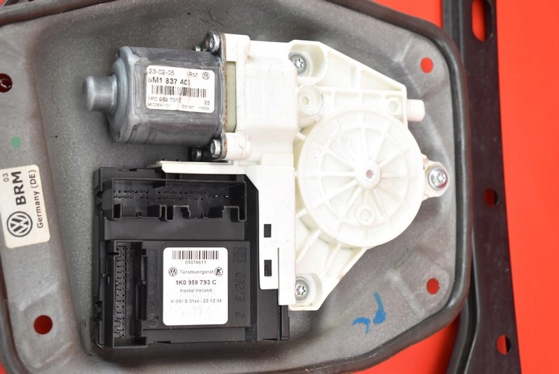 фото №5, Подъемник стекло левый перед eu 5m0837461 vw golf 5 v plus 05-14