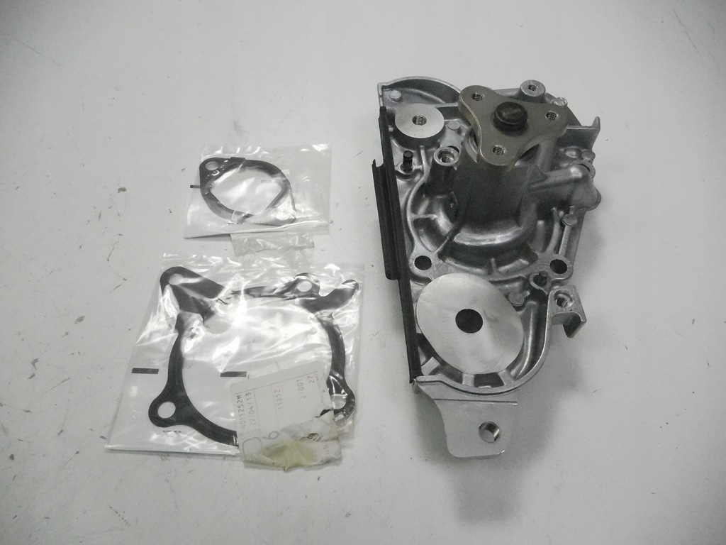 фото №9, Насос wody mazda mx-5 na nb 1.8 b6bf15010f оригинал