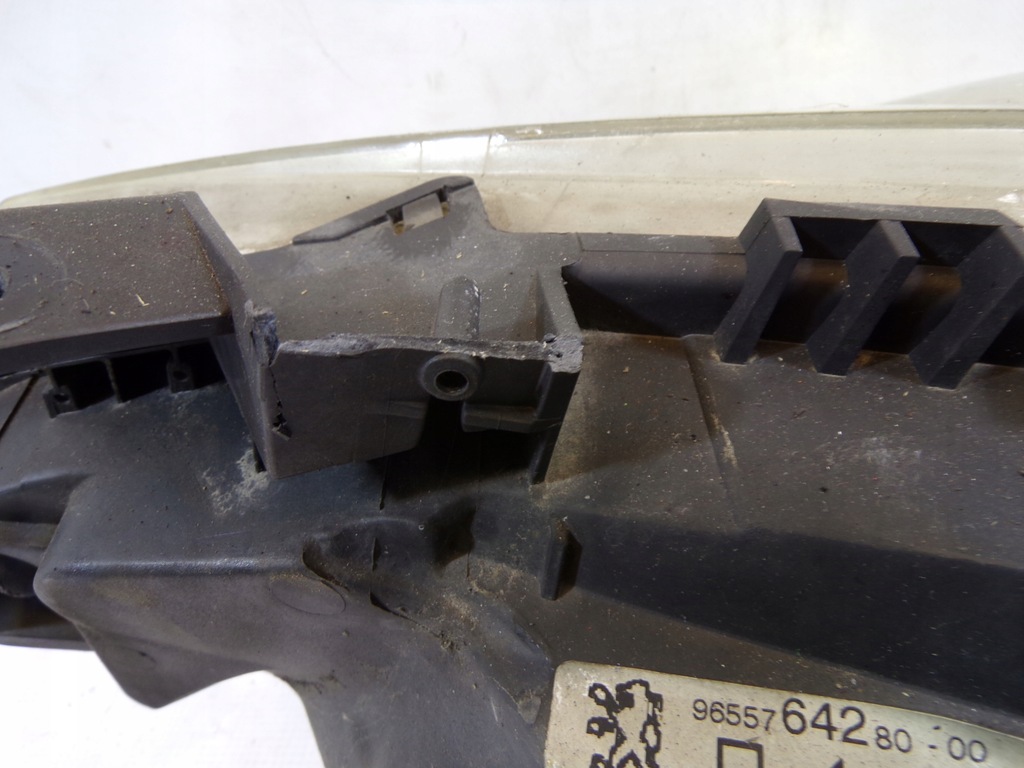 фото №9, Лампа передня перед права peugeot 307 lift