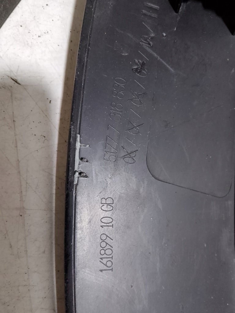 Mini cooper f55 молдинг крила лівий правий задній 51777318830 51777318829 в Україні