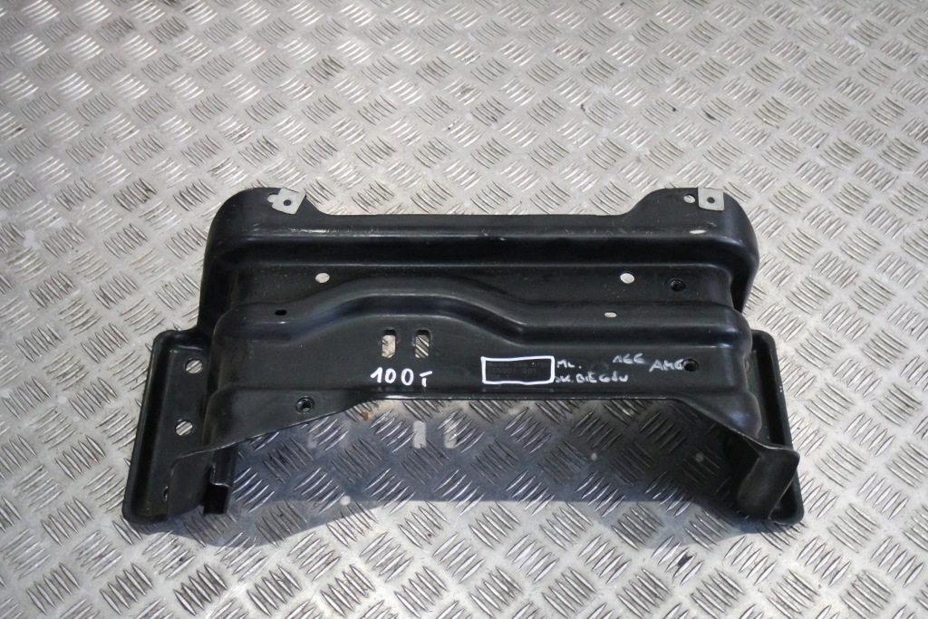 фото №1, Кронштейн кронштейн mercedes ml w166 a1642400702