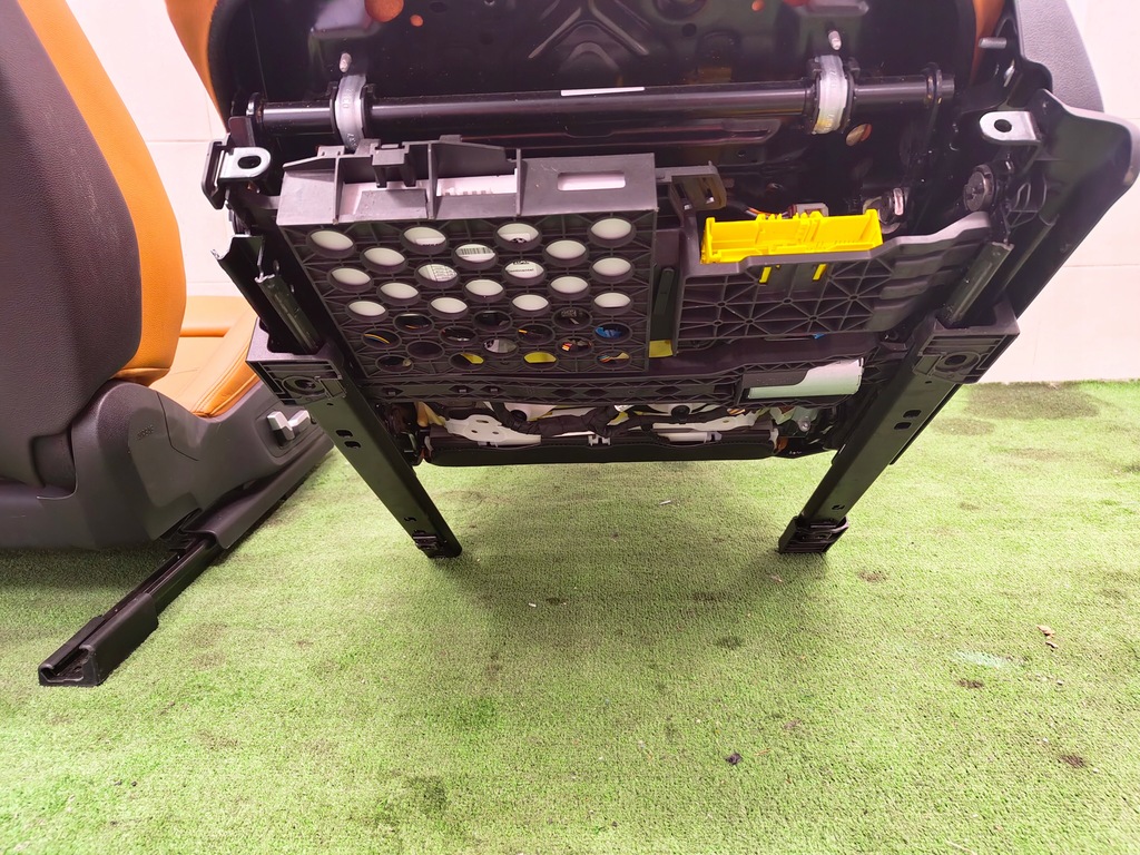 фото №6, Bmw 4 g22 середина обивка сиденья туннель заднее сиденье обшивки m-pakiet