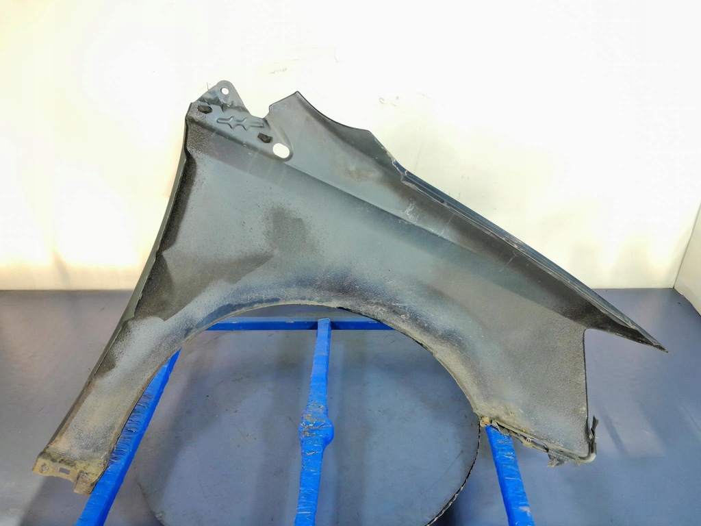 фото №7, Chrysler town country v крыло перед левый pbl