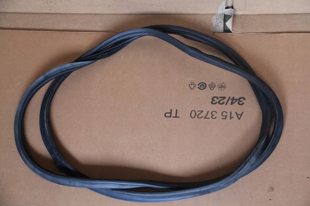 фото №1, Прокладка крышки багажника vw atlas cross sport 3cm827705