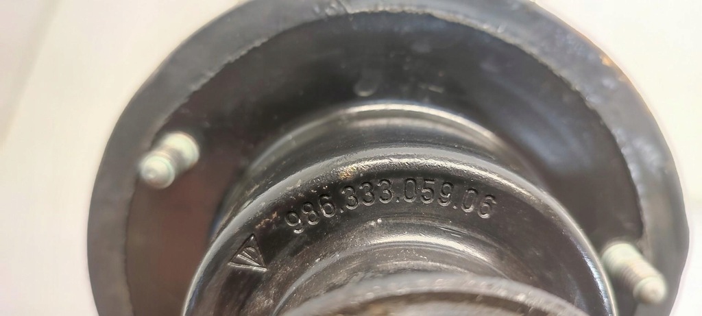 фото №7, Porsche cayman s 987 поворотный кулак амортизатор левый задняя 98733165706 98733115706