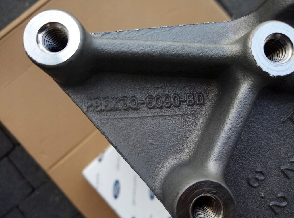 фото №10, Головка двигателя góra двигателя ranger 3,2 tdci 20v 5-cyl. 200 ps km оригинал