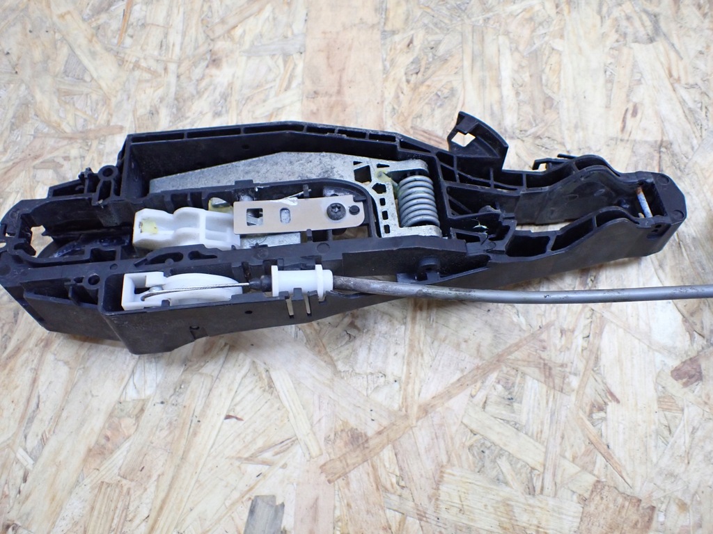 фото №11, Замок правый перед ручка каркас ручка citroen ds5 hybrid europa