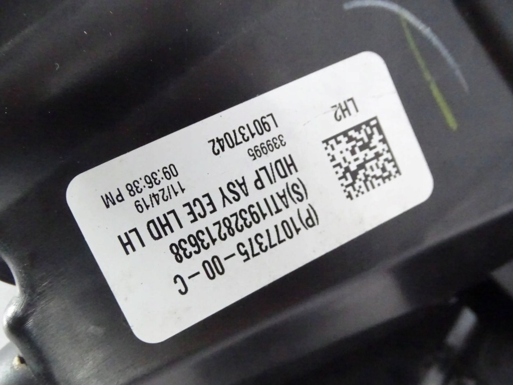 Фара перед передняя левая tesla 3 full led с Разборки