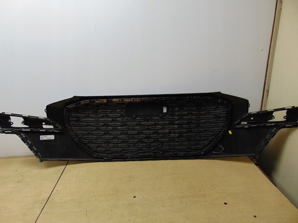 фото №10, Решітка радіатора решітка радіатора audi q4 e-tron оригінал емблема