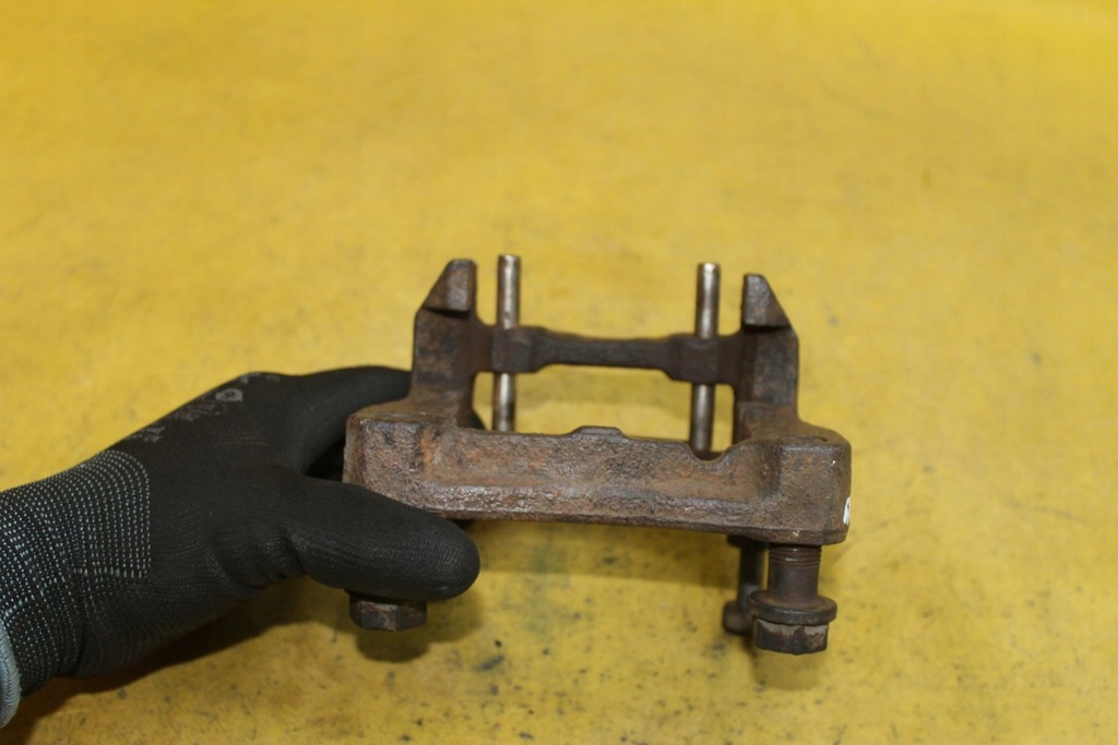 фото №5, Скоба супорт лівий перед 278mm vw t4 2.4 d