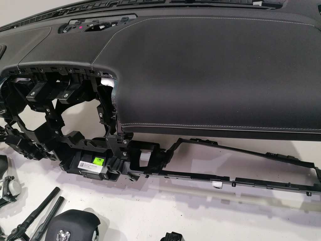 фото №4, Dodge ram 2020 приборная панель консоль подушка безопасности подушки безопасности ремни