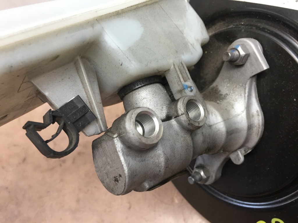 фото №4, C3 picasso 1.6hdi підсилювач гальм гальма 9681847980