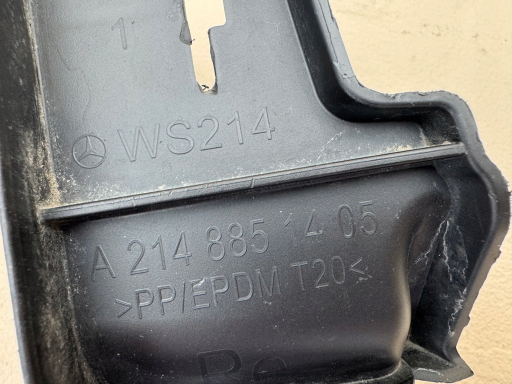 Mercedes e-klasa w214 23r- направляющая бампера правый задний  a2148851405 Оригинал