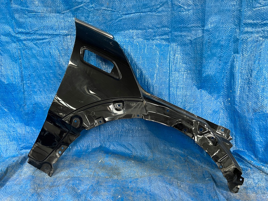 фото №1, Mini clubman f54 правый передний крыло