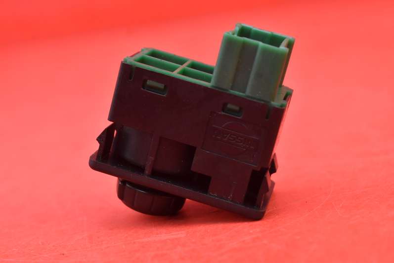 фото №5, Панель регулировки зеркал nissan maxima a33 00-05