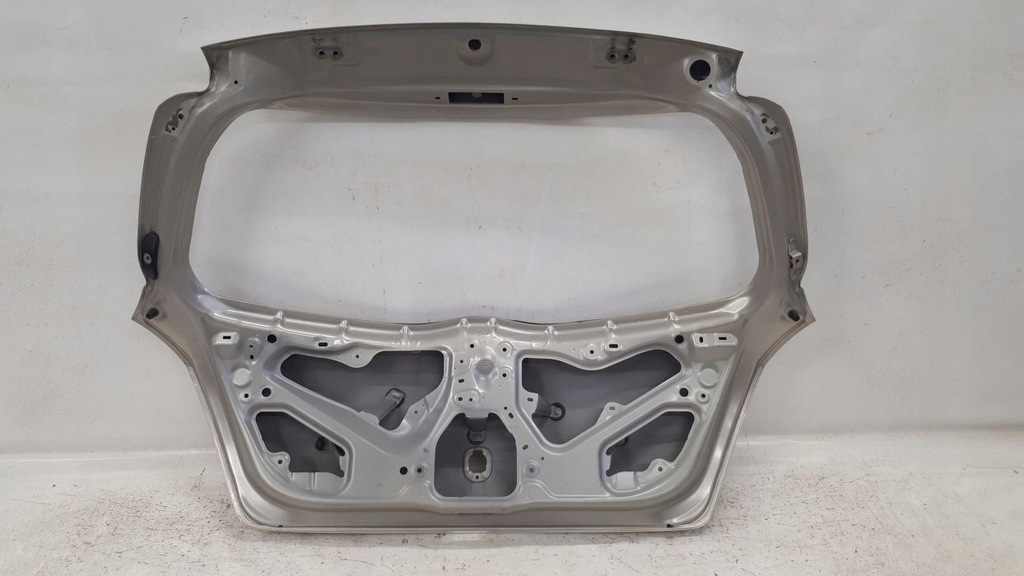 фото №8, Toyota yaris 2 2005-2011 кришка багажника задня