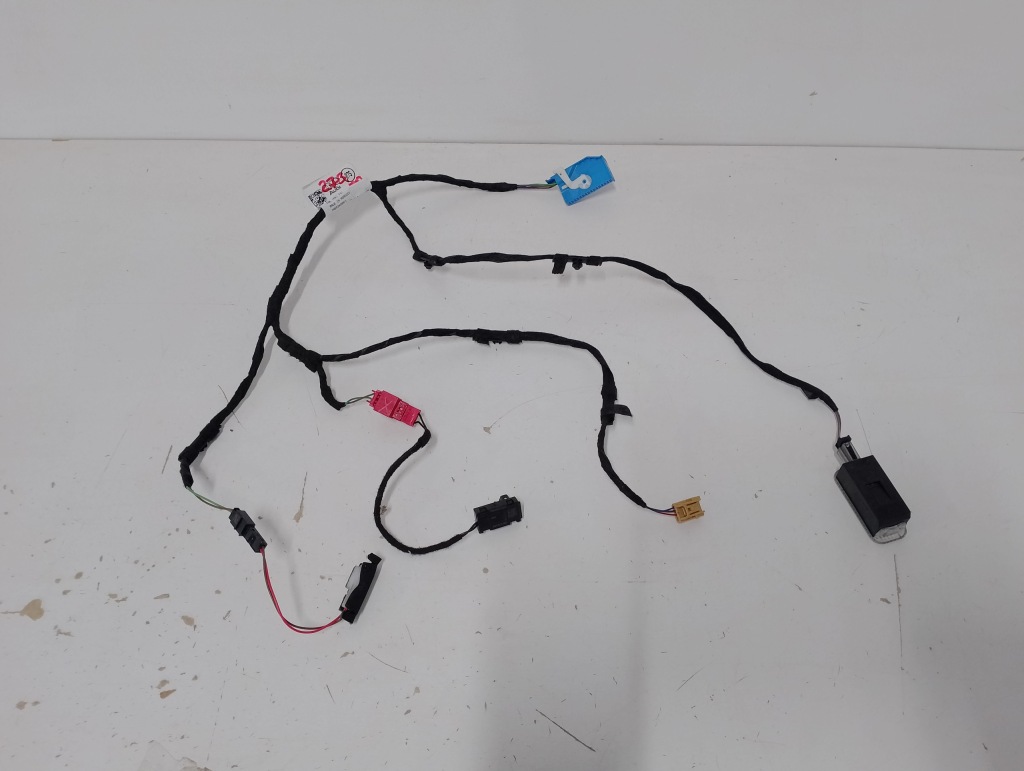 фото №1, 83a971036aa джгут трубопровід обшивка двері правий перед audi q3 ii