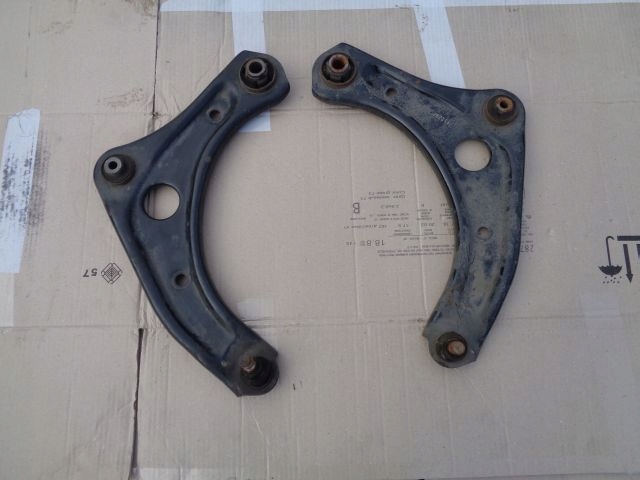 фото №1, Nissan note e12 новый model рычаг правый левый перед