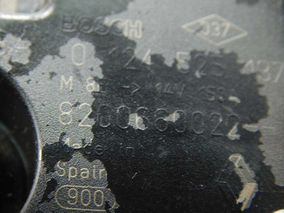 Генератор bosch renault trafic 2.0 dci vivaro Зі Шроту