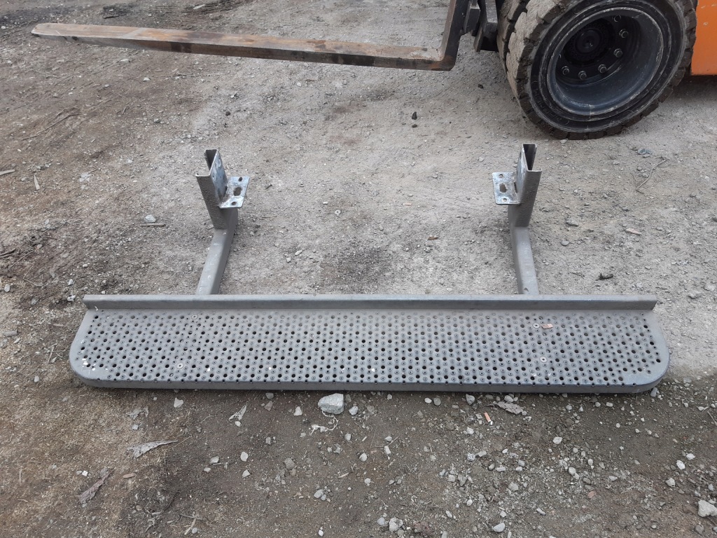 фото №1, Підніжка задній masywny renault master iii