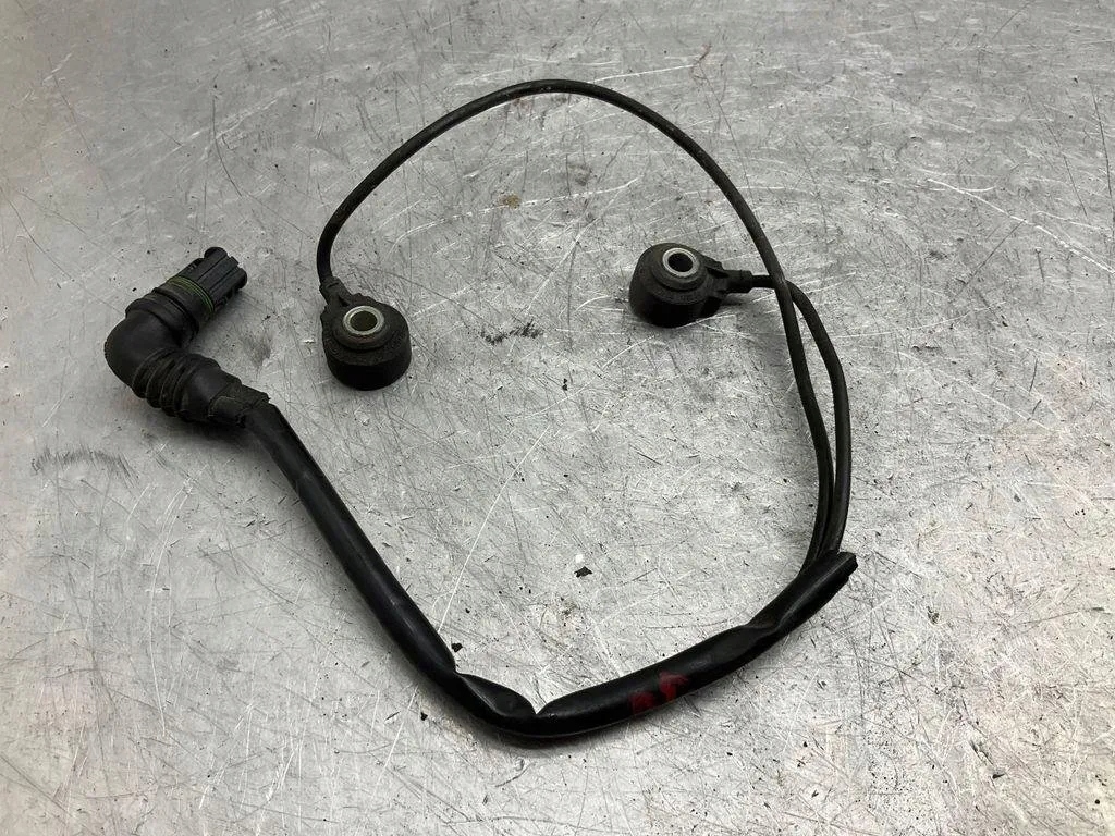 фото №7, Датчик ударный bmw 5 e60 1741650 4.4l бензиновый 2004