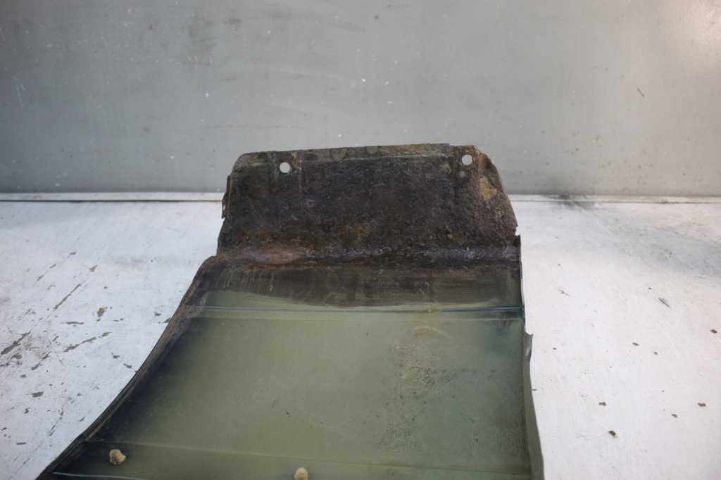 Крыло  левое  перед bmw 3 e36 купе кабриолет Киев