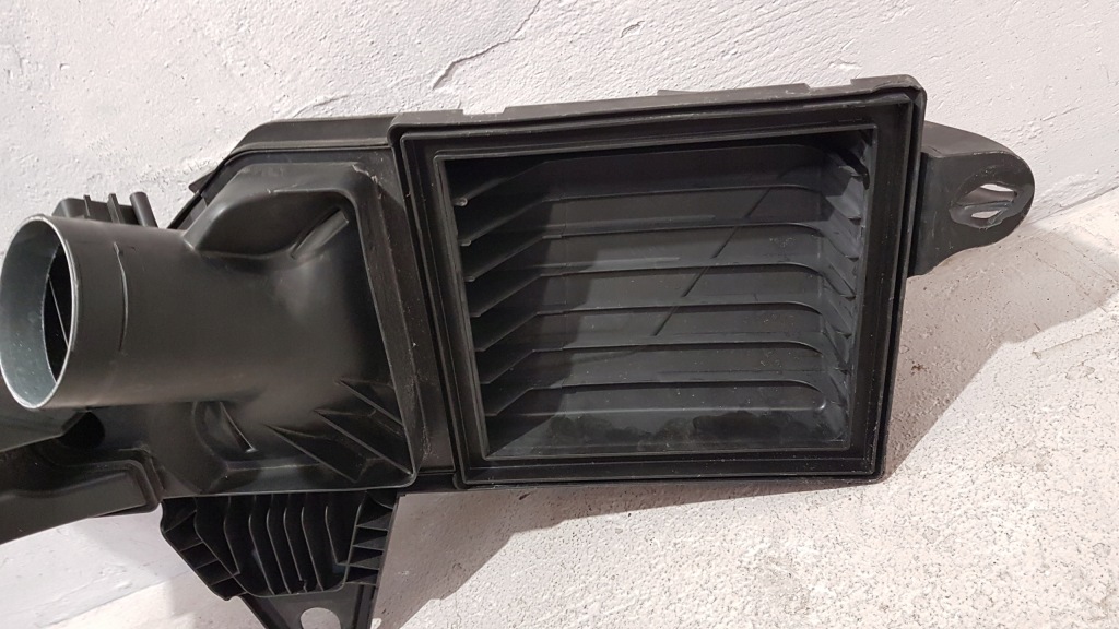 Корпус фільтра повітря bmw f20 114i 116i 118i Київ
