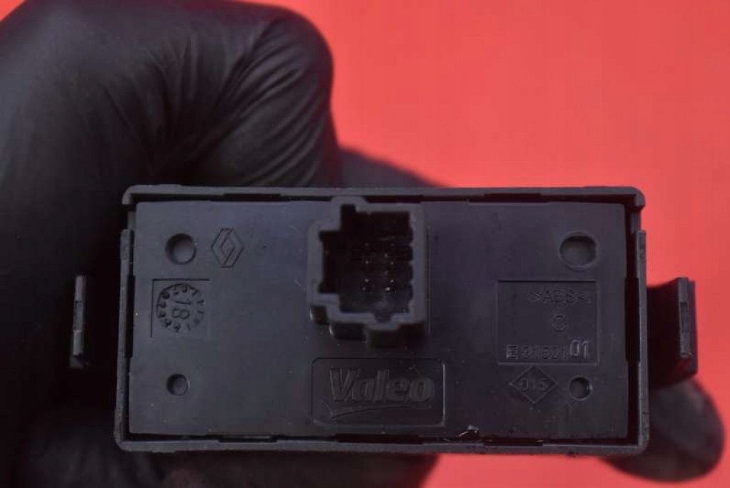 фото №8, Вимикач світла аварійних e3160101 dacia sandero 2 ii 17-20