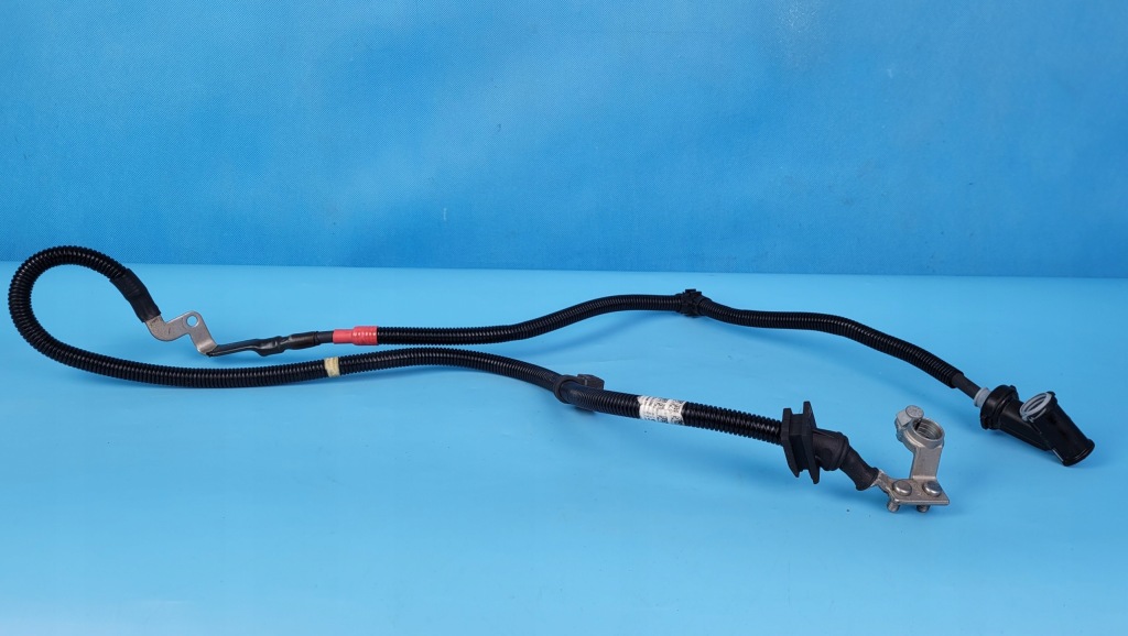 фото №8, Bmw 2' f44 gran coupe 22r шланг генератора клемма 8654632