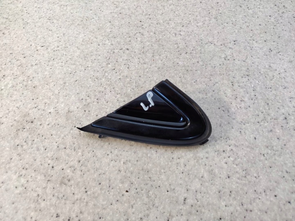 фото №1, Треугольник lewego зеркало 31415473 volvo v40 ii