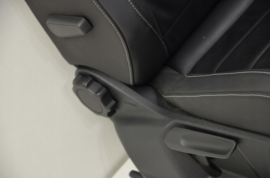 фото №9, Vw t-roc r-line сиденья заднее сиденье orginał карбон 20r