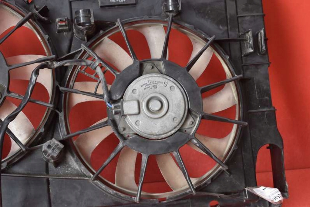 фото №7, Вентилятор 100222-1374 toyota prius 3 iii xw30 1.8 hybrid 99 km 09-11