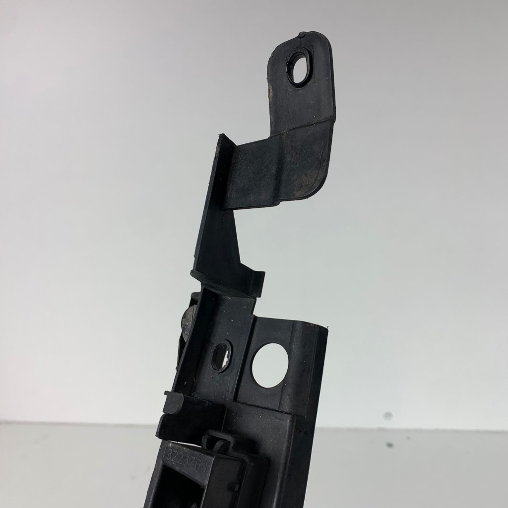 фото №8, Напрямна кронштейн кронштейн лівий крила opel corsa d 13395918